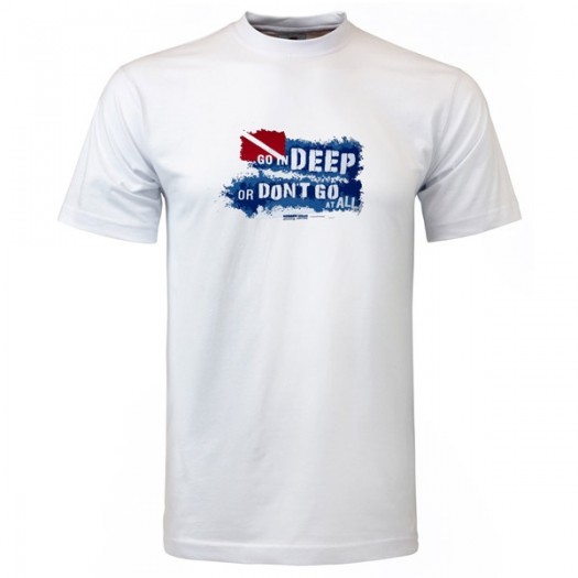 Футболка мужская "Go in deep or don't go"