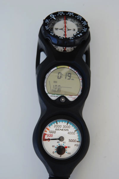 Обзор трехприборных консолей