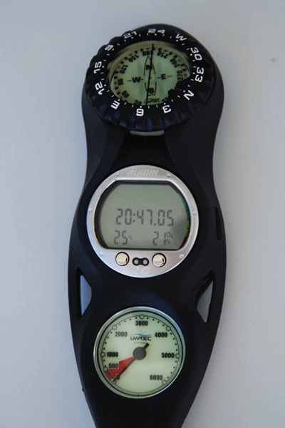 Обзор трехприборных консолей