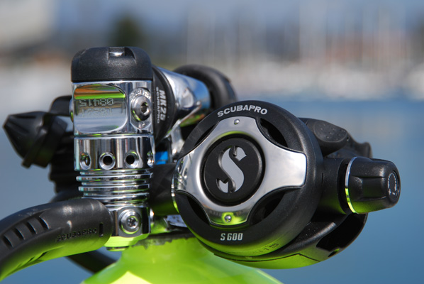Scubapro MK25/S600
